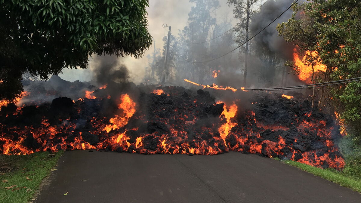 Volcan Kilauea les impressionnantes images d'une coulée de lave — free download