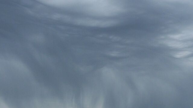 INSOLITE. Des vagues de nuages dans le ciel, ce phénomène atmosphérique  exceptionnel photographié près de Nîmes