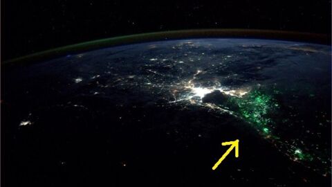 De mystérieuses lumières vertes observées en Thaïlande depuis l'espace
