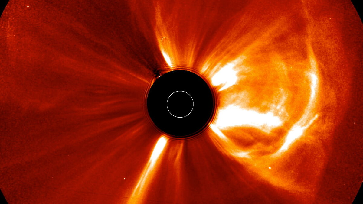 Une violente tempête solaire a failli causer le chaos sur Terre — free download