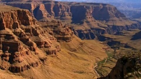Quel âge le célèbre Grand Canyon a t-il ?