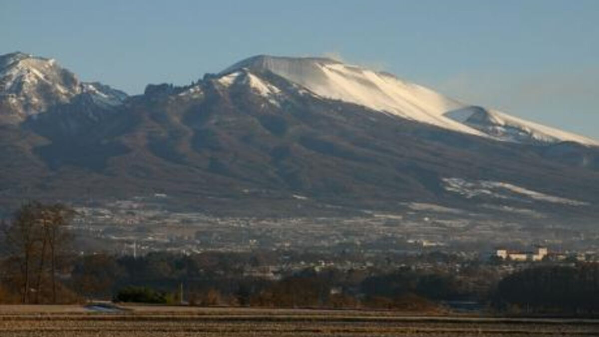Le mont Asama est en éruption, découvrez les images