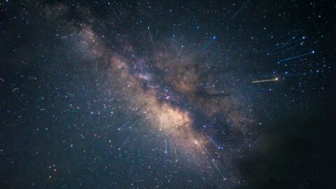 Astronomie : un "trou" géant causé par une explosion d'étoiles découvert dans la Voie lactée