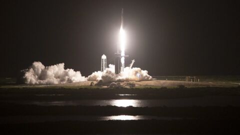 Espace : revivez le décollage de la mission 100% touristique de SpaceX (VIDEO) 