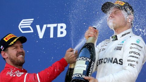 Pourquoi les pilotes de Formule 1 fêtent-ils leurs victoires avec du champagne ?