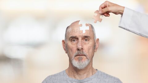 Maladie d'Alzheimer : définition, symptômes, traitement, stades, test, de quoi s'agit-il ?