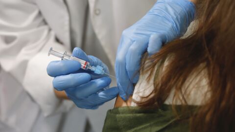 Coronavirus : Des patients pourraient être infectés au Coronavirus pour accélérer la fabrication des vaccins