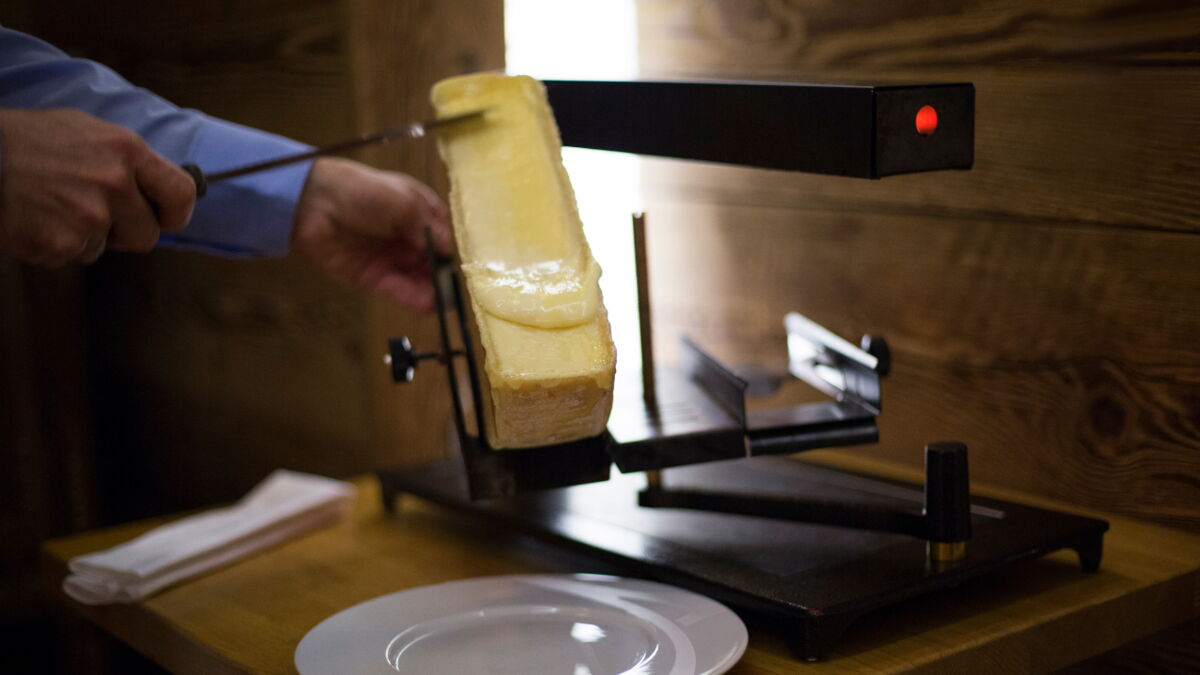 Raclette 6 conseils pour se goinfrer sans (trop de) conséquences