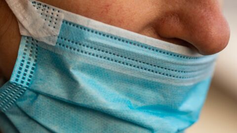 Coronavirus : en Belgique, plus de 100 personnes contaminées par un médecin sans masque