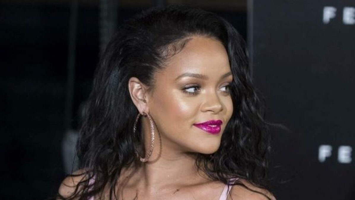 Rihanna: Instagram Photo Sends Internet Users Into Meltdown