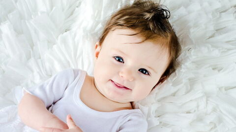 Everything You Need To Know: Your Baby At Five Months