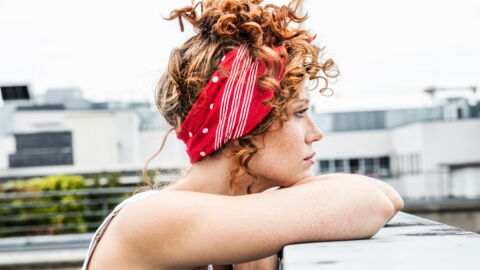 Curl Your Hair Without Heat Using This Amazing Trick