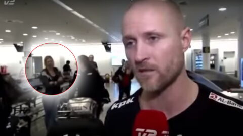 The Mysterious Disappearance Of This Woman In The Background Is Driving Internet-Users Crazy