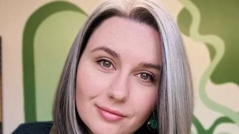 This 25-year-old woman made bold hair decision for her wedding, and the results are incredible