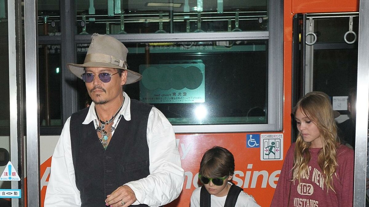 Johnny Depp May Have Given Drugs to His Daughter Lily-Rose Depp When ...