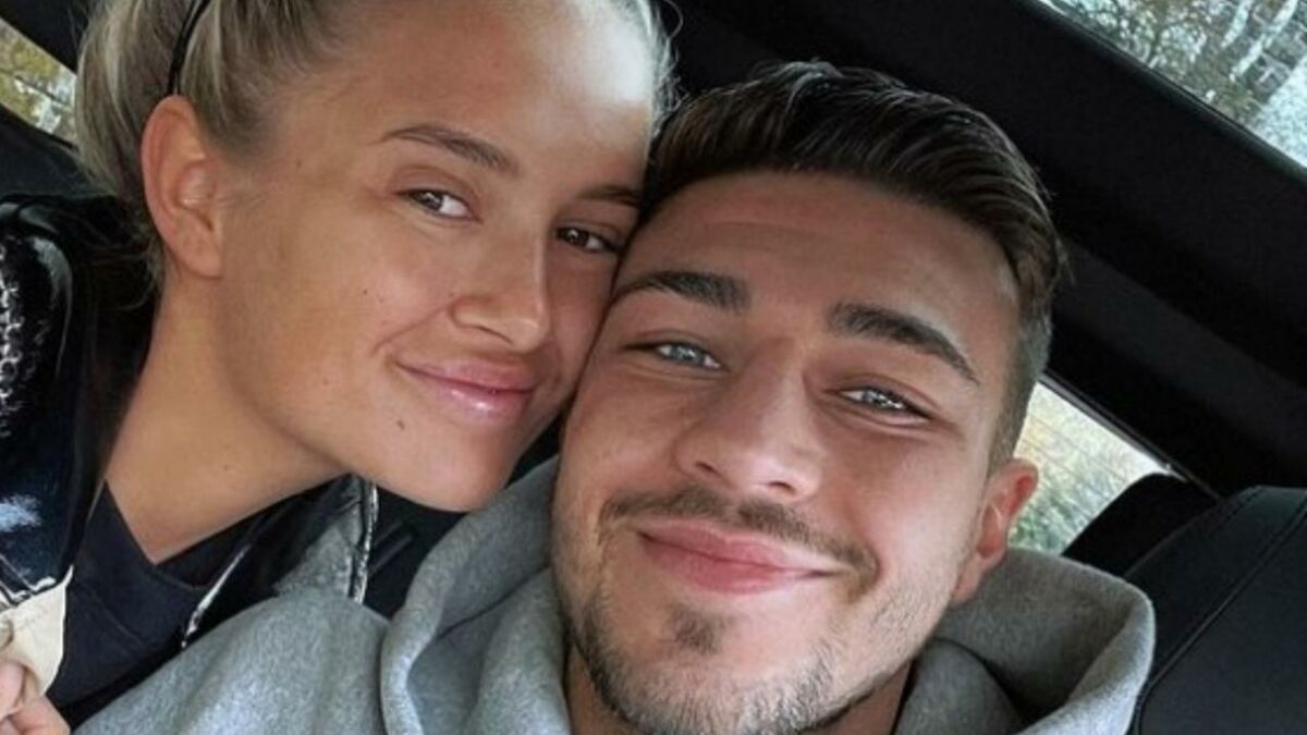 Love Island's Molly-Mae Hague goes make-up free during day out in  Manchester with beau Tommy Fury