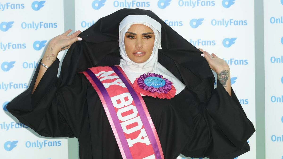 Katie Price fans all say the same thing as she shows off boob job