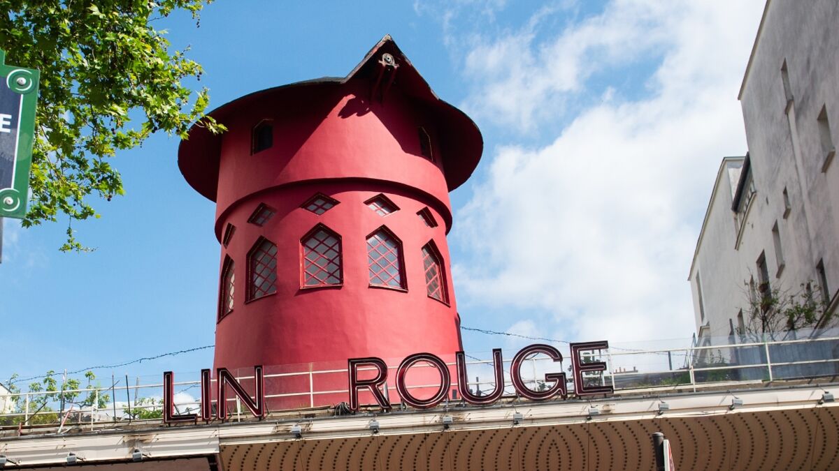 Moulin Rouge: The iconic Paris cabaret sees its wings fall off in the middle of the night
