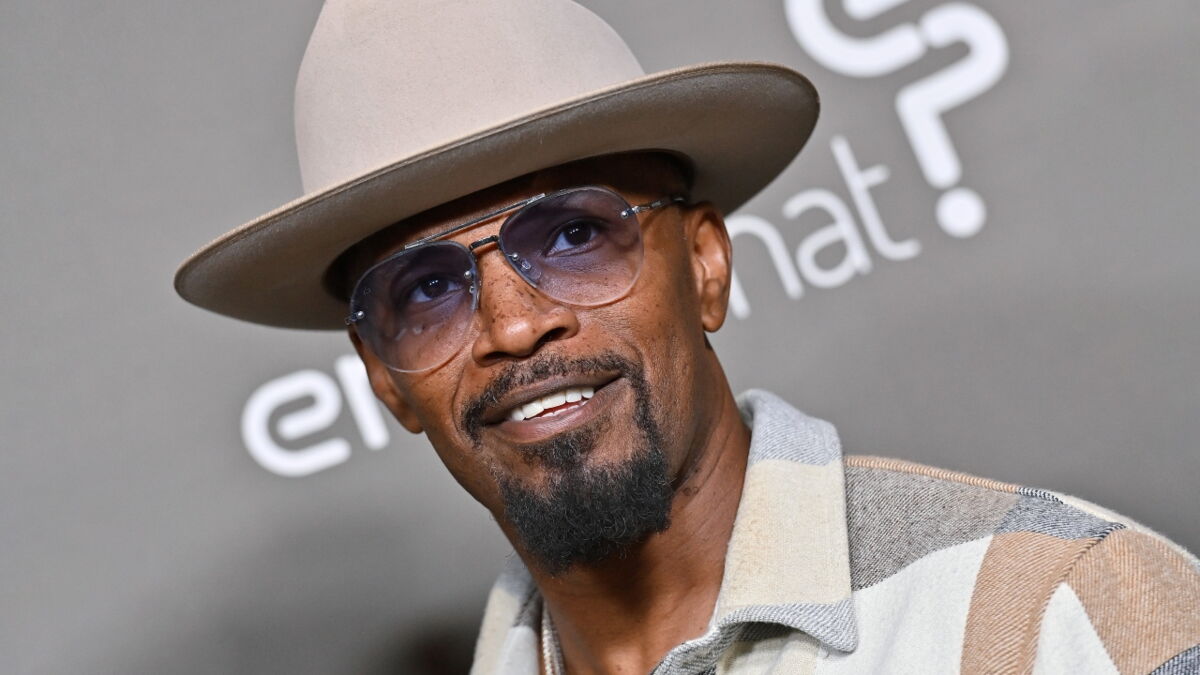 Jamie Foxx still in hospital after a month, source provides new update on his condition