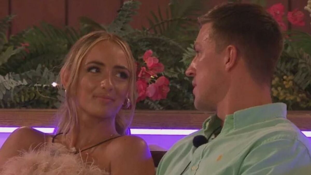 Love Island Fans Convinced Mitch And Abi Still Have Feelings For Each