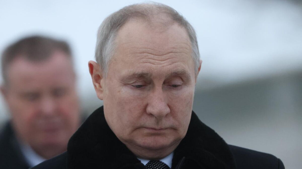 Vladimir Putin disappearing will lead to 'unpredictable consequences' in Russia, critic reveals