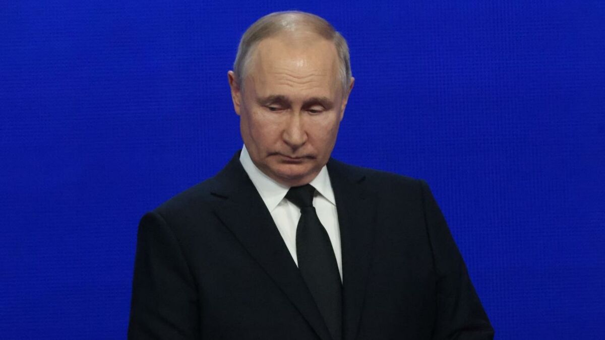 Vladimir Putin's Latest Appearance Fuels More Rumours About His Health