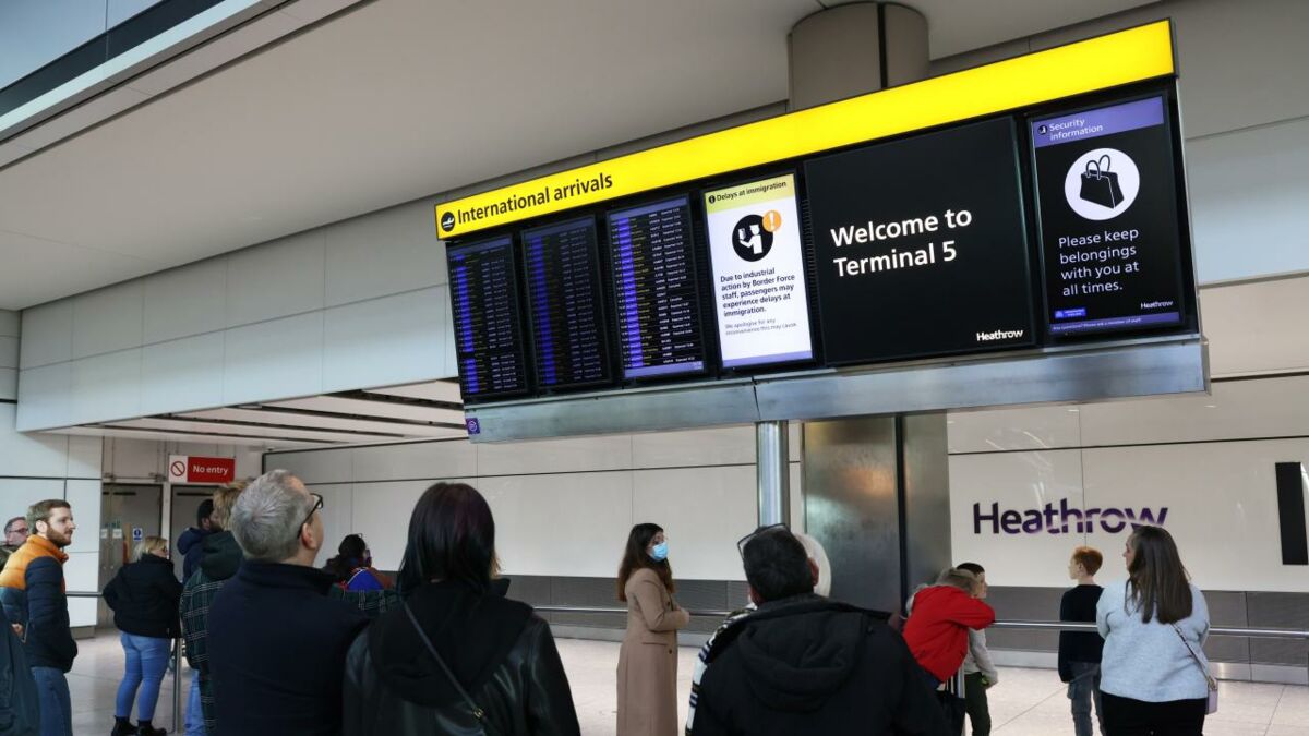 Major Airport Delays This Christmas As The Border Force Staff Strike ...