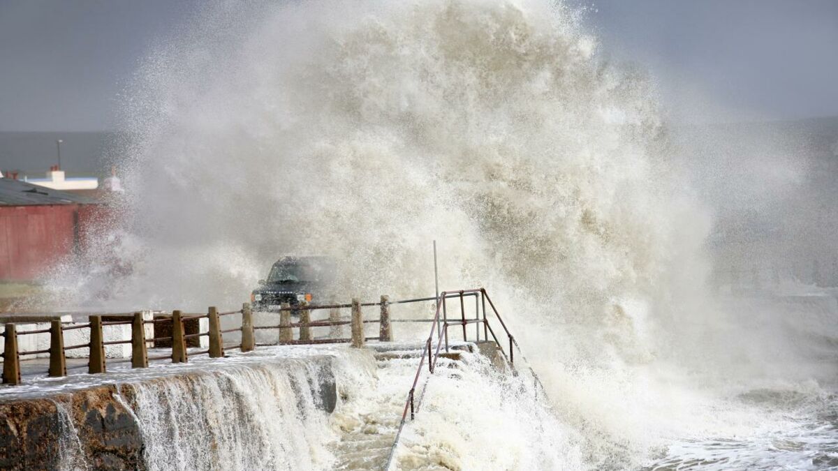 Yellow weather warning issued as Storm Ciarán ravages the UK, this is ...