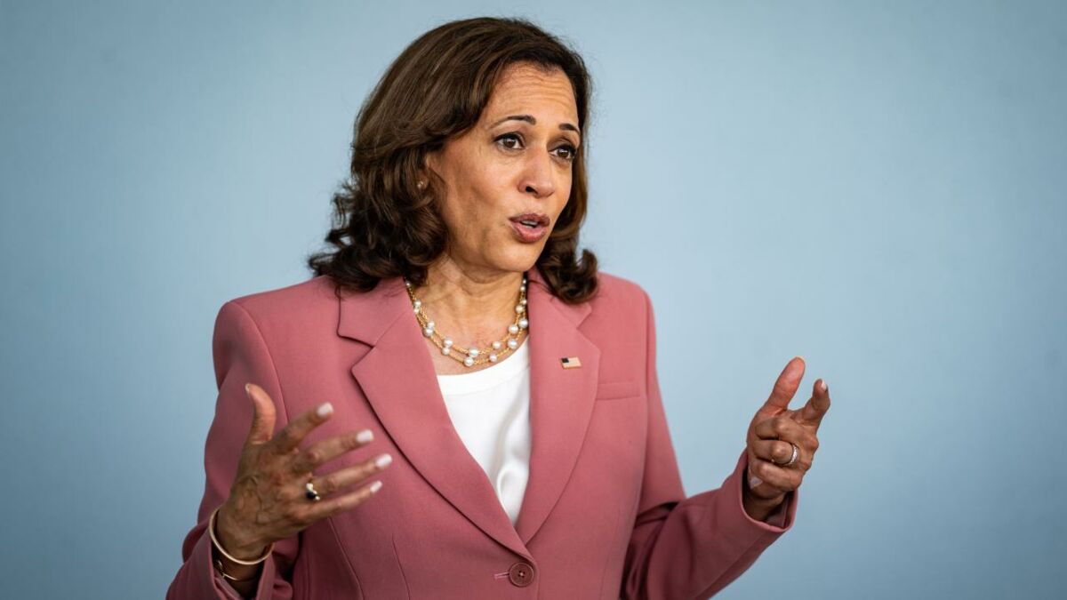 Donald Trump, Who Once Donated To Kamala Harris, Says She Will Be ...