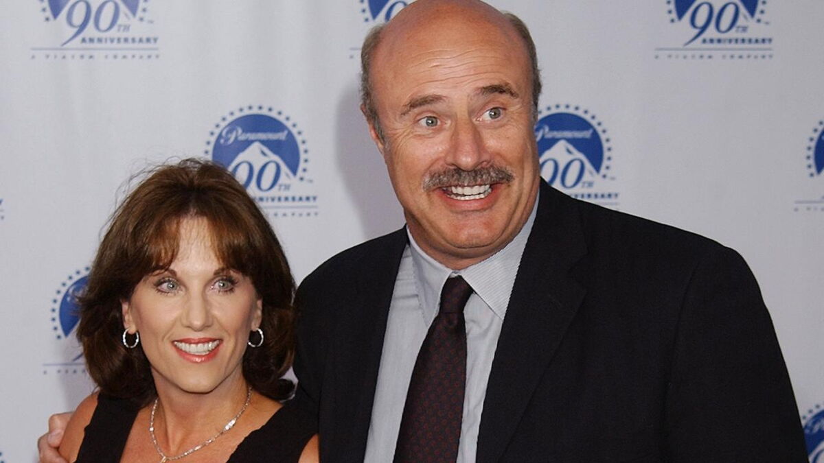 Dr. Phil's love story with Robin McGraw: How they keep their bond ...