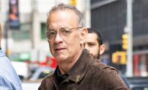 Tom Hanks defends his wife after fans wait for them outside his hotel (VIDEO)