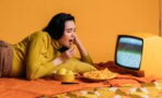 Computer, phone, TV: Here's why you should never eat in front of a screen