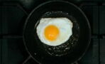Make the perfect fried egg with this genius hack