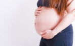 COVID: Pregnant women exposed are they're being turned away from vaccination clinics