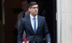 Rishi Sunak ridiculed online for bizarre tactic: 'No other UK PM ever seen doing this'