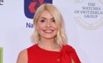 Holly Willoughby returns to Dancing on Ice but there's something different about her, expert reveals