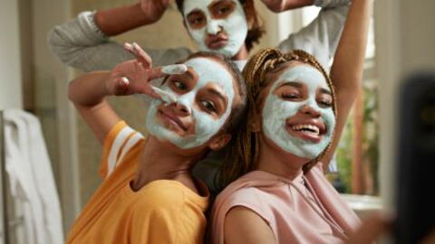 Here Is How To Make A Homemade Anti-Blackhead Mask