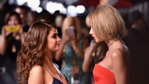 Selena Gomez Goes After Taylor Swift’s Former Manager: ‘It’s Greed, Manipulation And Power’
