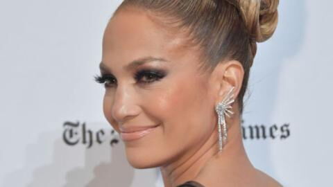 Jennifer Lopez Posted An Adorable Makeup-Free Selfie With Her Children