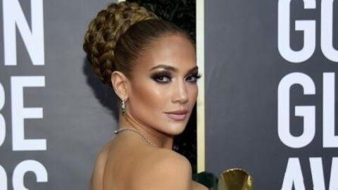 Jennifer Lopez Had An Absolutely Sublime New Hairstyle With Lacquered Hair And XXL Extensions