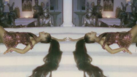 Check out these rare images of Ariana Grande's natural hair