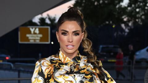 Katie Price dispels claims that she dumped fiance Carl Woods
