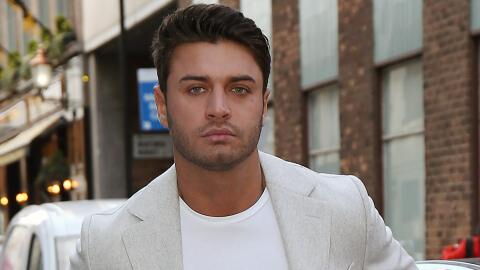 Love Island: Former Islanders come together to commemorate Mike Thalassitis