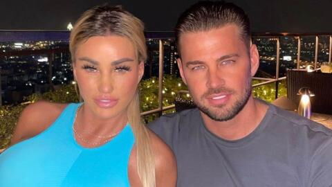 Katie Price seen without her engagement ring, after fiancé Carl Woods did this