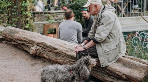 This heroic dog saves the life of his elderly owner who was drowning