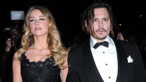 Johnny Depp Trial: Amber Heard hides behind police when Depp nears her