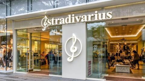 Stradivarius Is Selling Leg Lengthening Pants Your Wardrobe Is Missing For Just £20