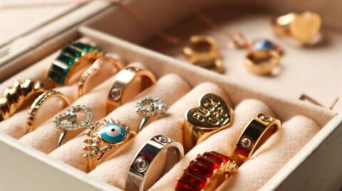 Is your jewellery constantly tarnished? It could be the way you store it