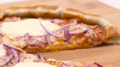 Recipe: The Perfect Oven-Less Pizza