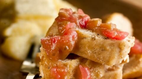 10 Easy And Delicious Rhubarb Recipes   Thumbnail 